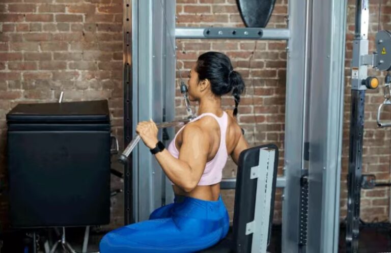 How to Do a Lat Pulldown: Proper Form, Variations, and Common Mistakes